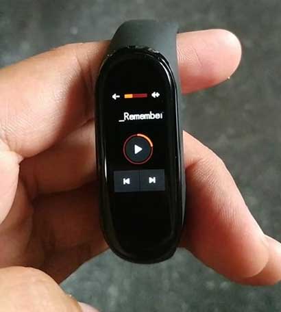 Mi Band 4 -musiikinhallinnan asettaminen / yhdistäminen [opetusohjelma]