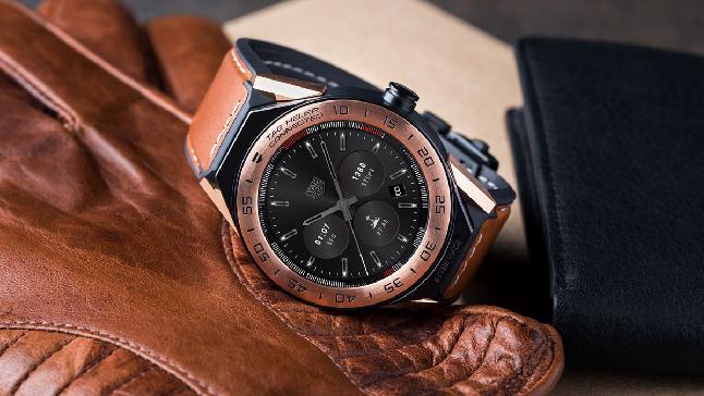 TAG Heuer Connected Modular 45 - TAG on futuristinen